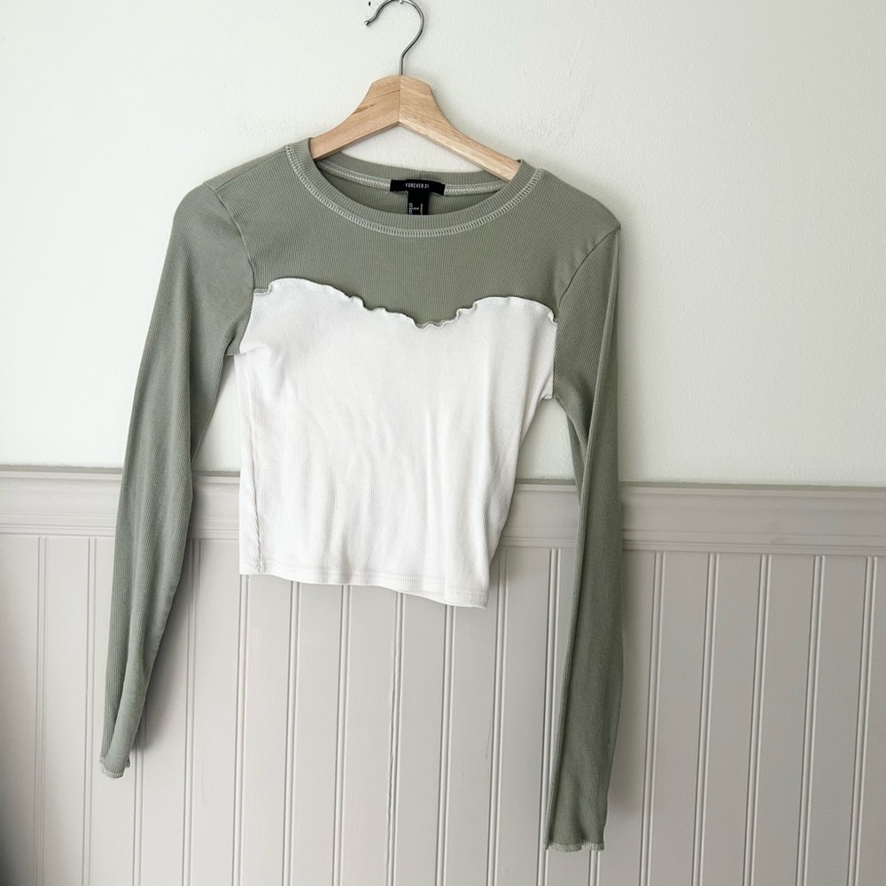 Forever 21 Small Sage Green White Colorblock Ribbed Crop Top Lettuce Trim